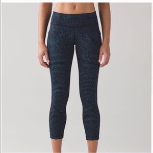 Lululemon Pace Rival Crop 19” sz 6